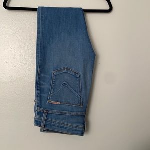 Women jeans